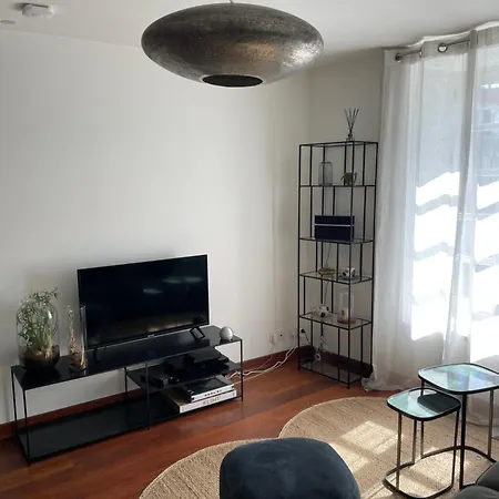 Apartment 2 Pieces De 46 M2 En Plein Coeur De *